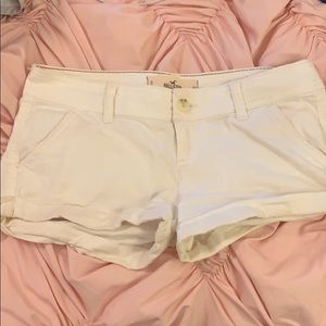 White Hollister shorts!